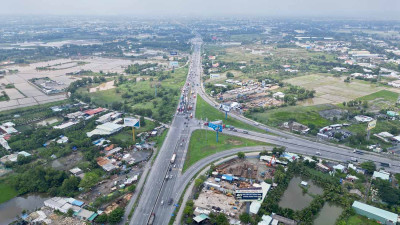 Ho Chi Minh City – Trung Luong Expressway