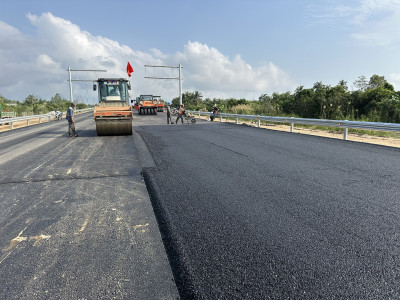 Ho Chi Minh City – Trung Luong Expressway