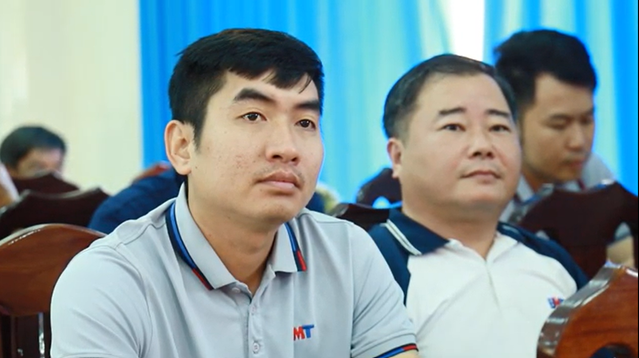 ngồi nghe 1