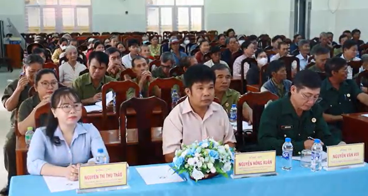 người nghe 2