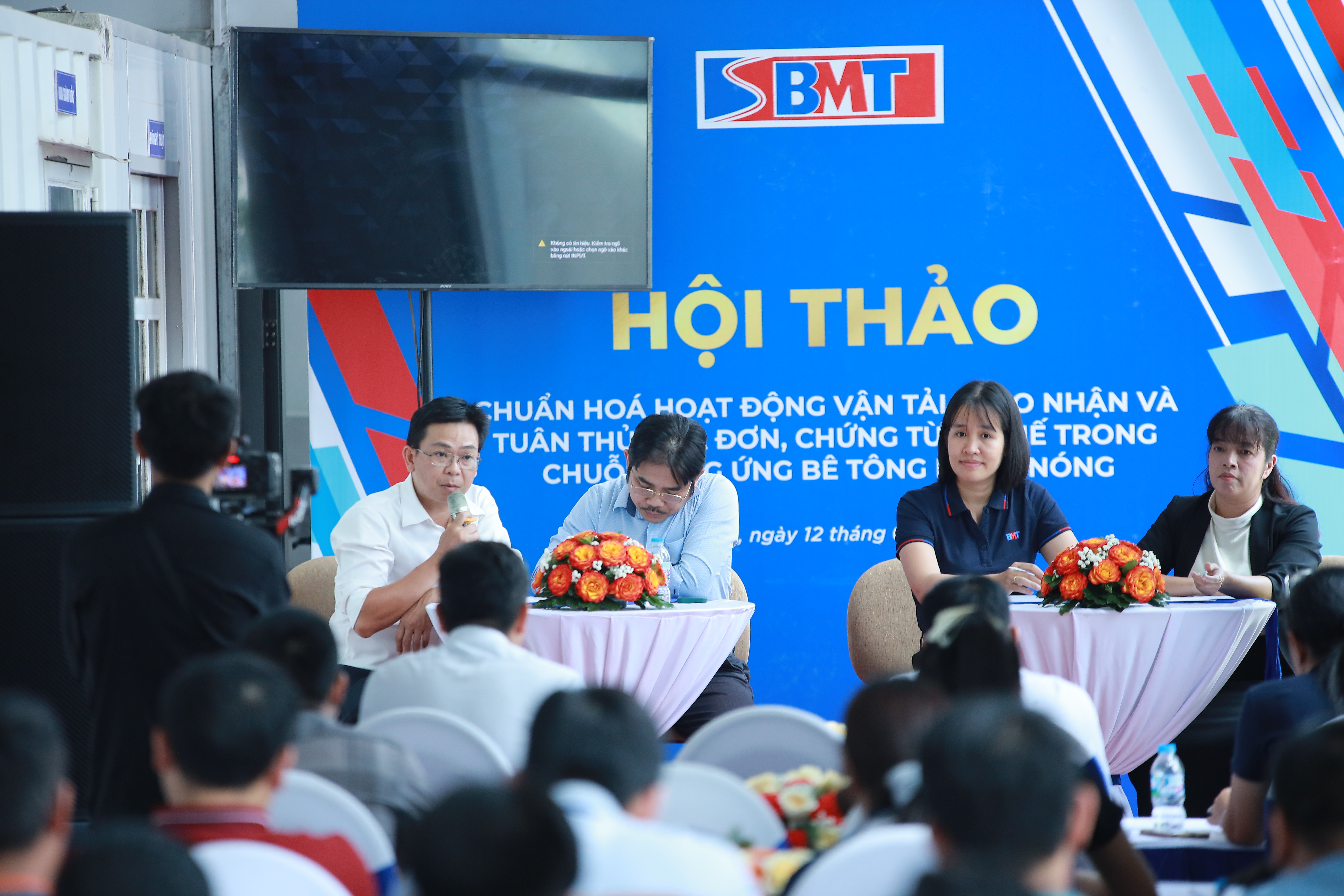 tọa đ&agrave;m 